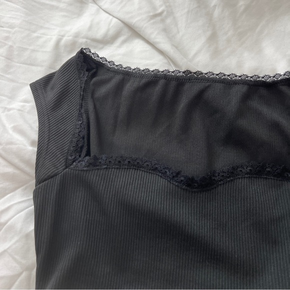 Crop top - Picture 2 of 2